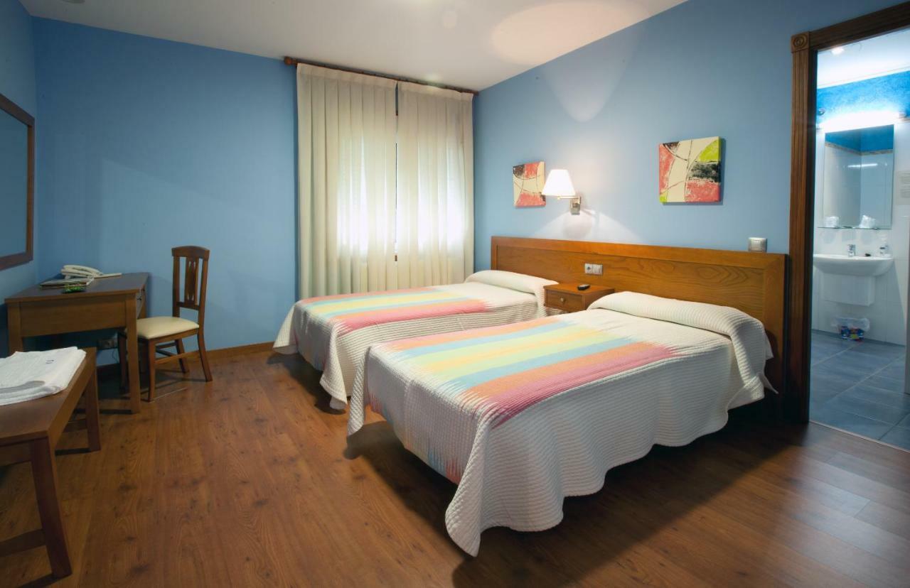 Hotel Terranova Oza de los Ríos Eksteriør billede